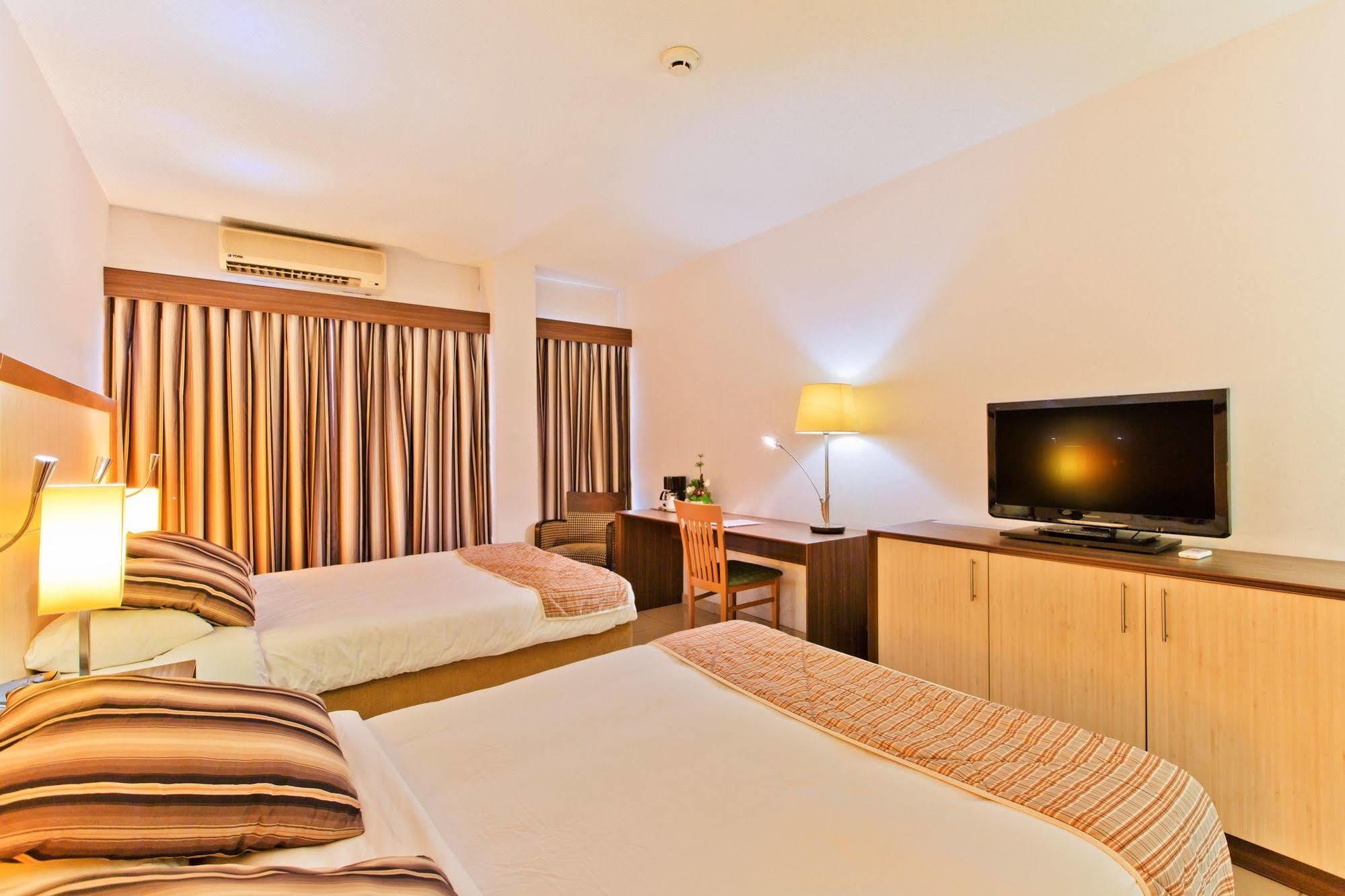 Queens Hotel Paramaribo Kültér fotó