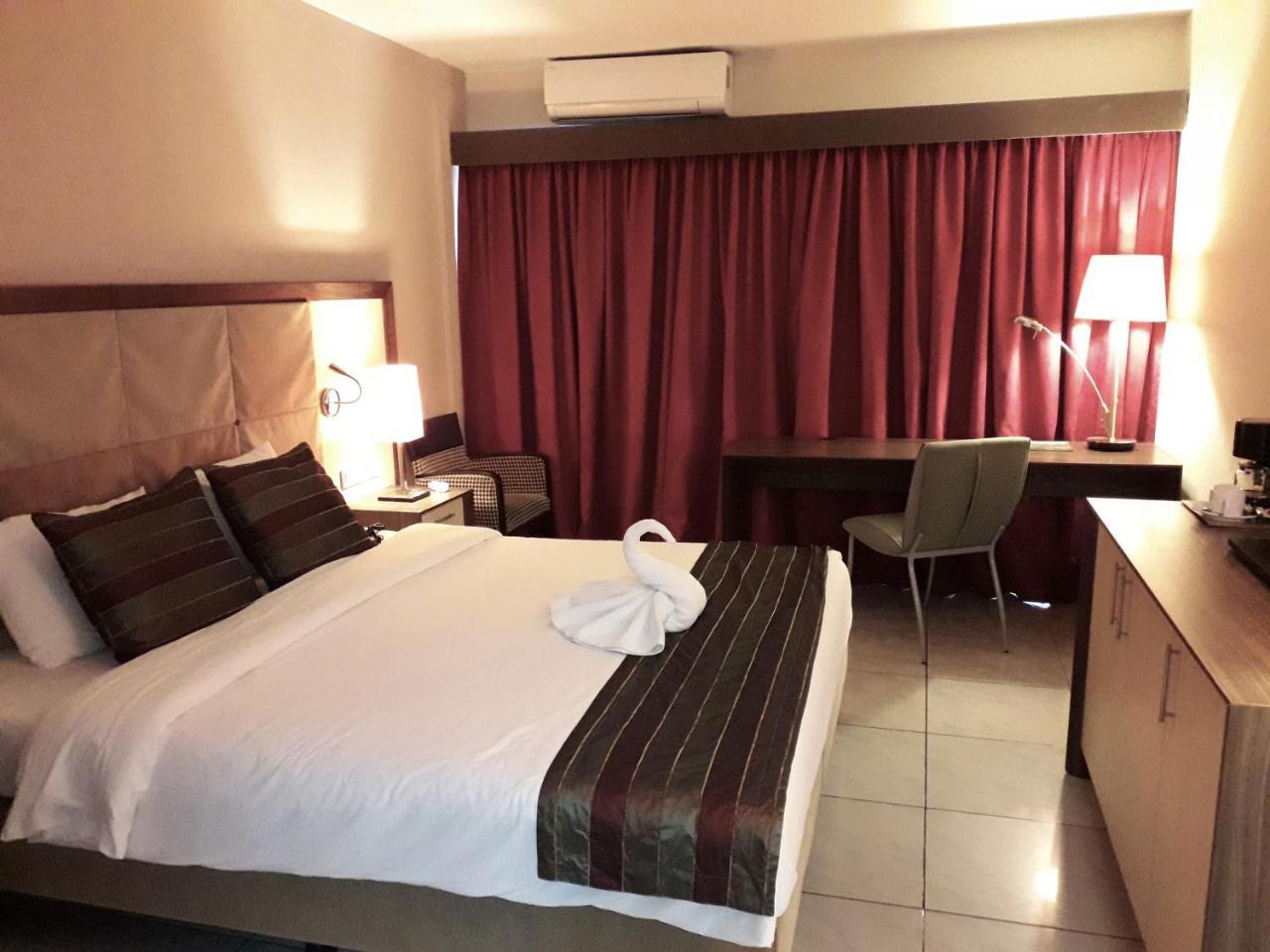Queens Hotel Paramaribo Kültér fotó